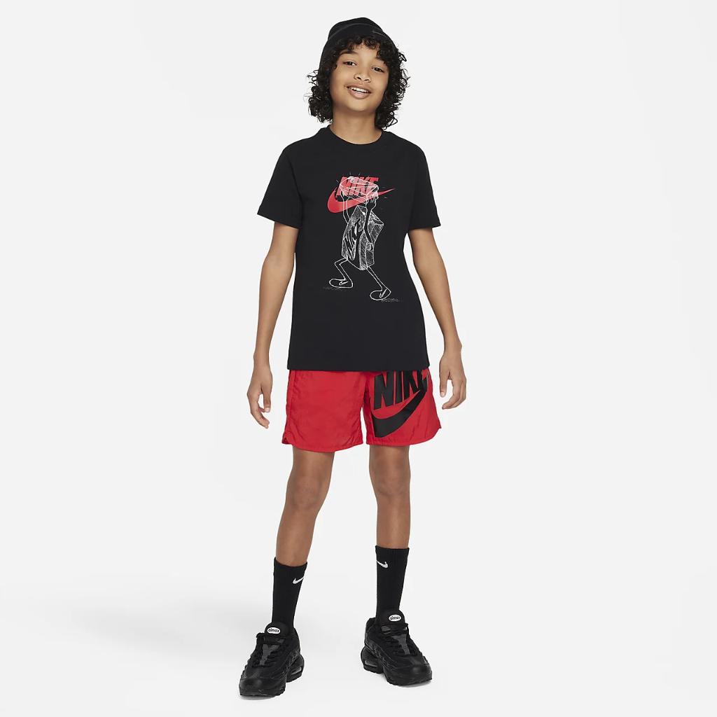 Nike Sportswear Big Kids&#039; T-Shirt FD3985-010