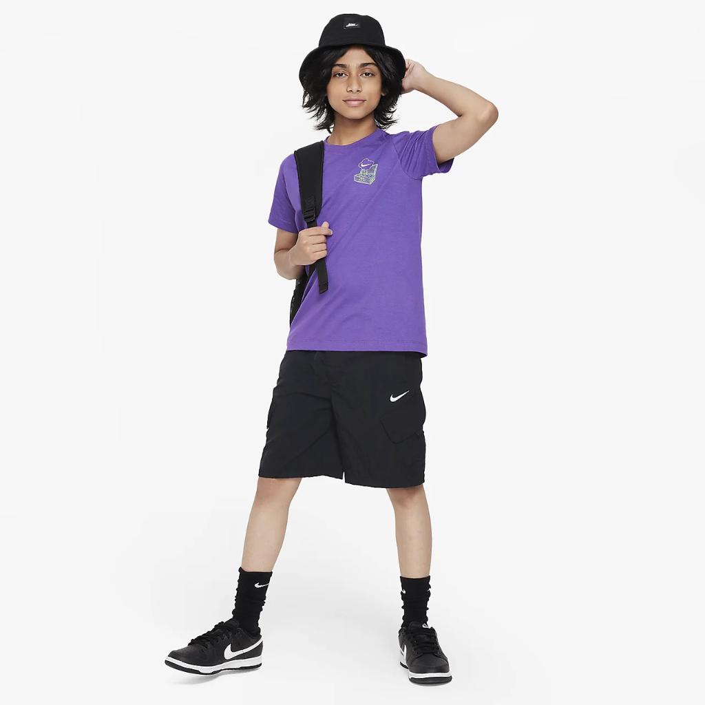 Nike Sportswear Big Kids&#039; T-Shirt FD3986-555