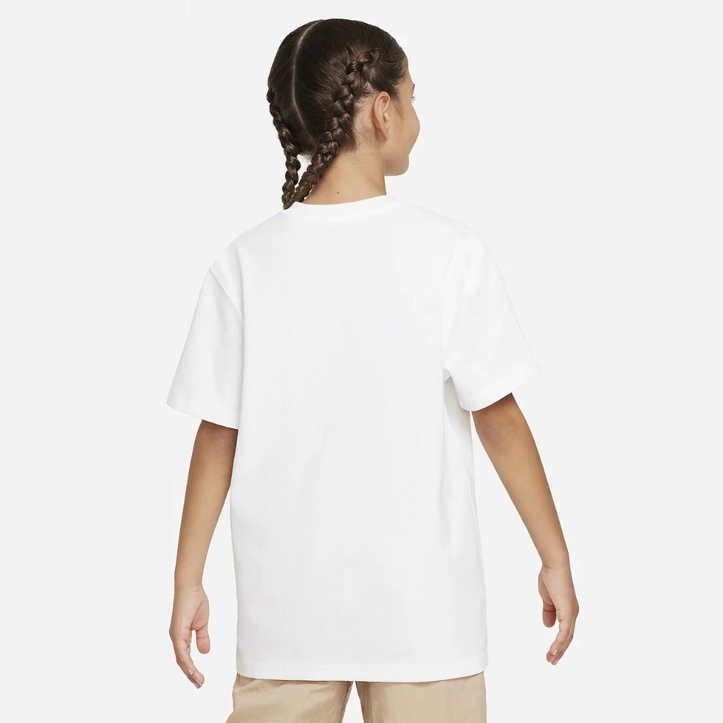 Nike Sportswear Big Kids&#039; T-Shirt FD3987-100