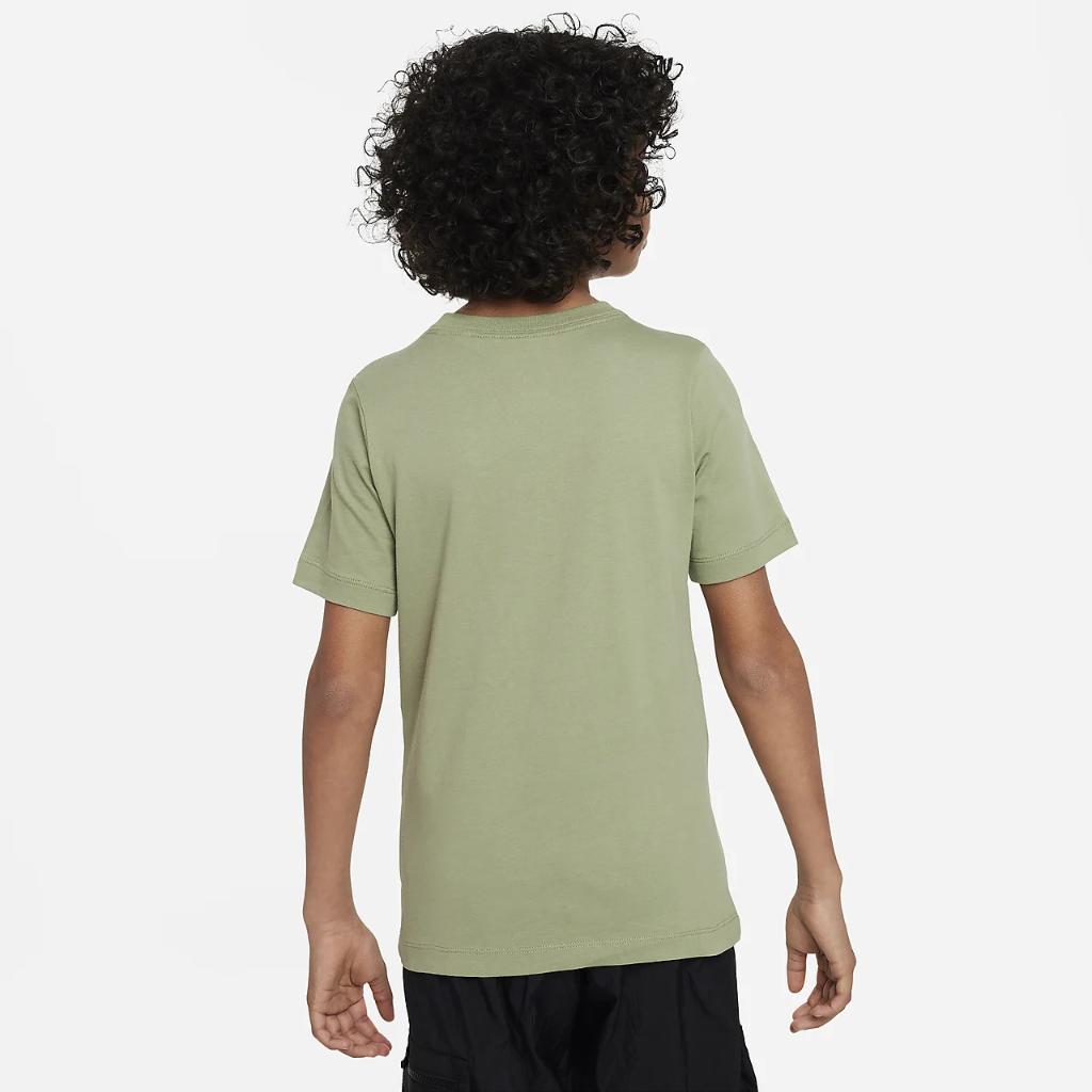 Nike Sportswear Big Kids&#039; T-Shirt FD3989-386