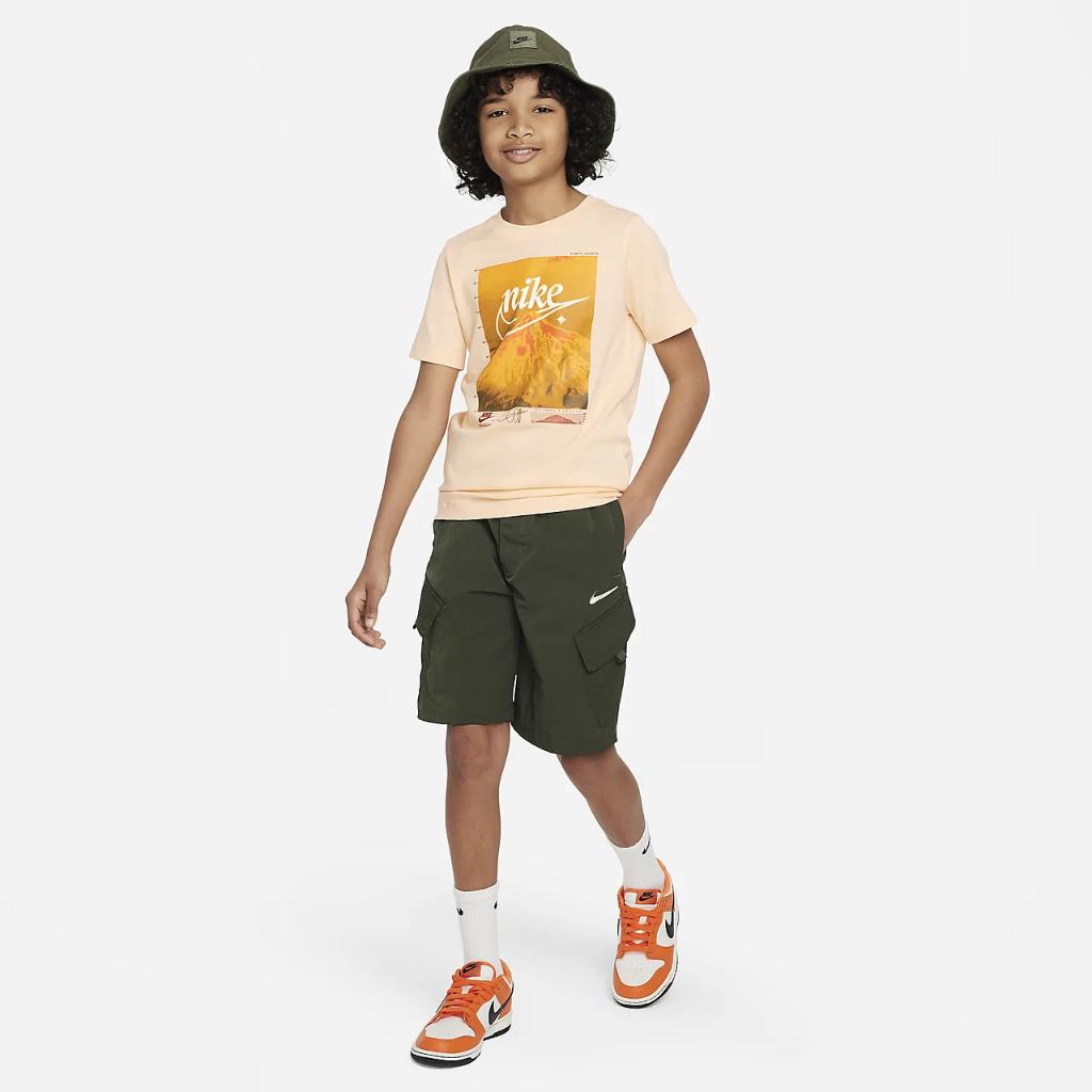 Nike Sportswear Big Kids&#039; T-Shirt FD3989-801