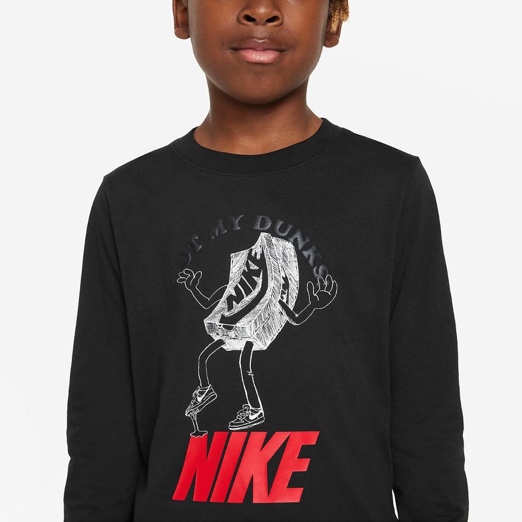 Nike Sportswear Big Kids&#039; Long-Sleeve T-Shirt FD3990-010
