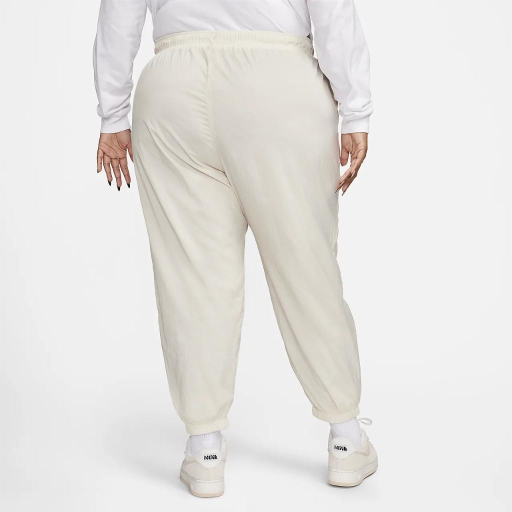 Nike Sportswear Essential Women&#039;s Mid-Rise Pants (Plus Size) FD7496-104