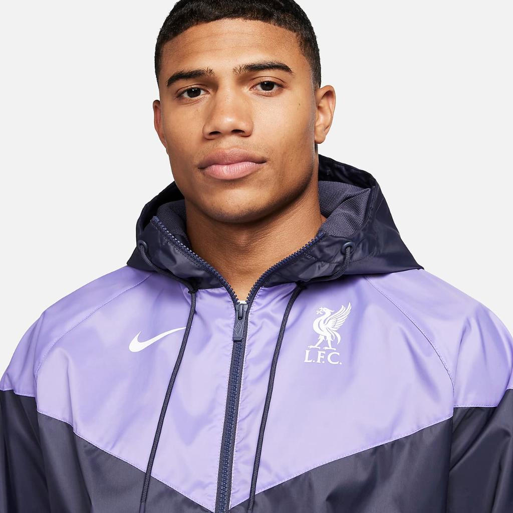 Liverpool FC Sport Essentials Windrunner Men&#039;s Nike Hooded Soccer Jacket FD8374-567
