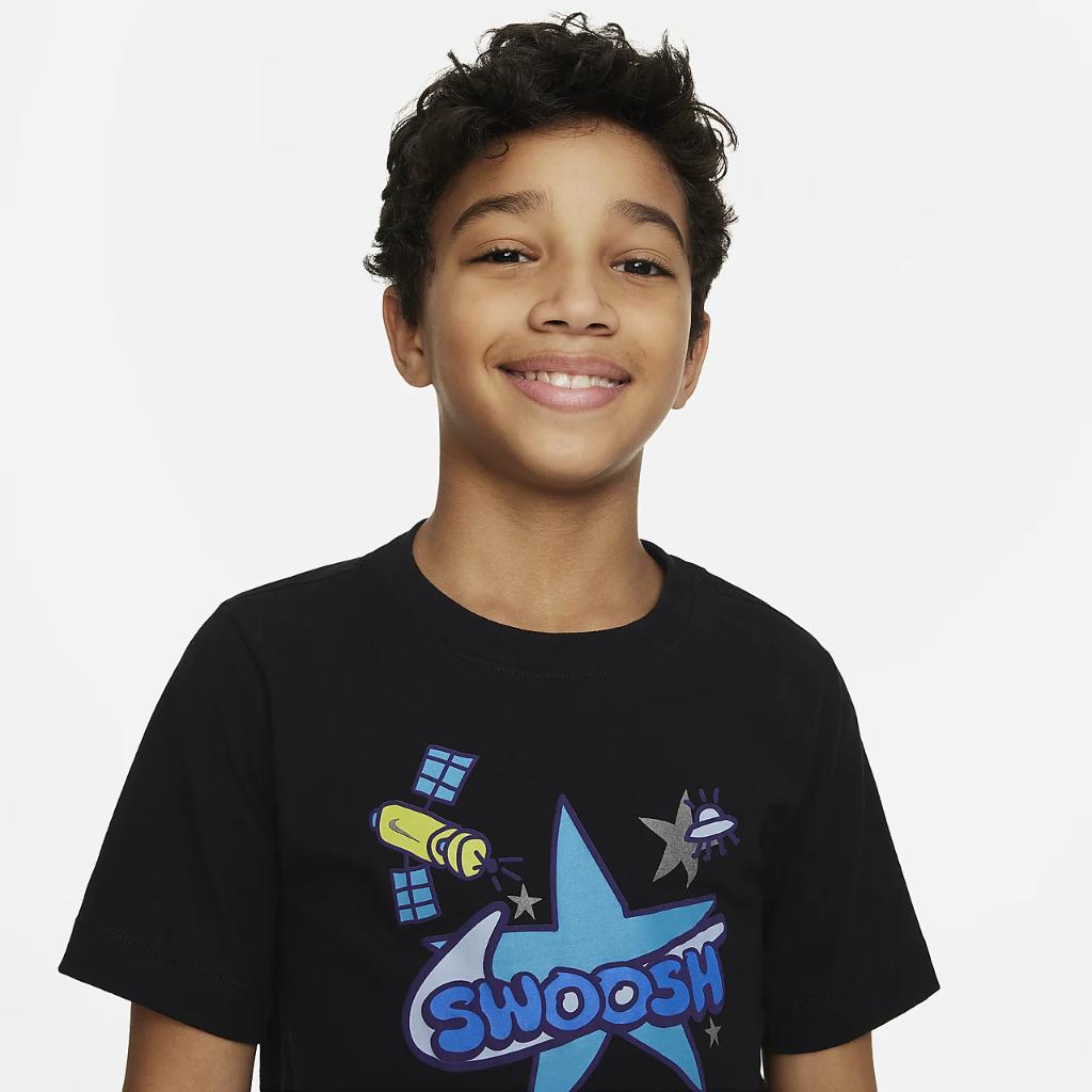 Nike Sportswear Big Kids&#039; Stars T-Shirt FJ1775-010