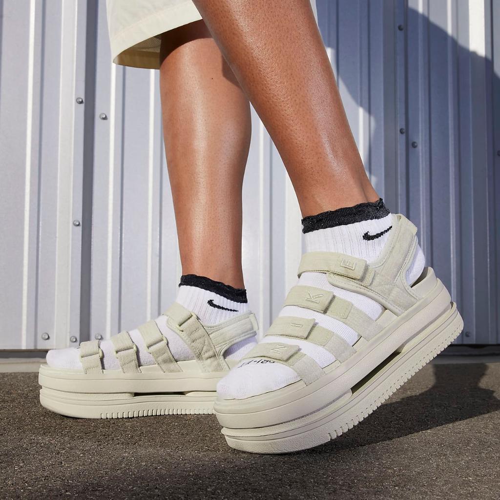 Nike Icon Classic SE Women&#039;s Sandals FJ2596-002