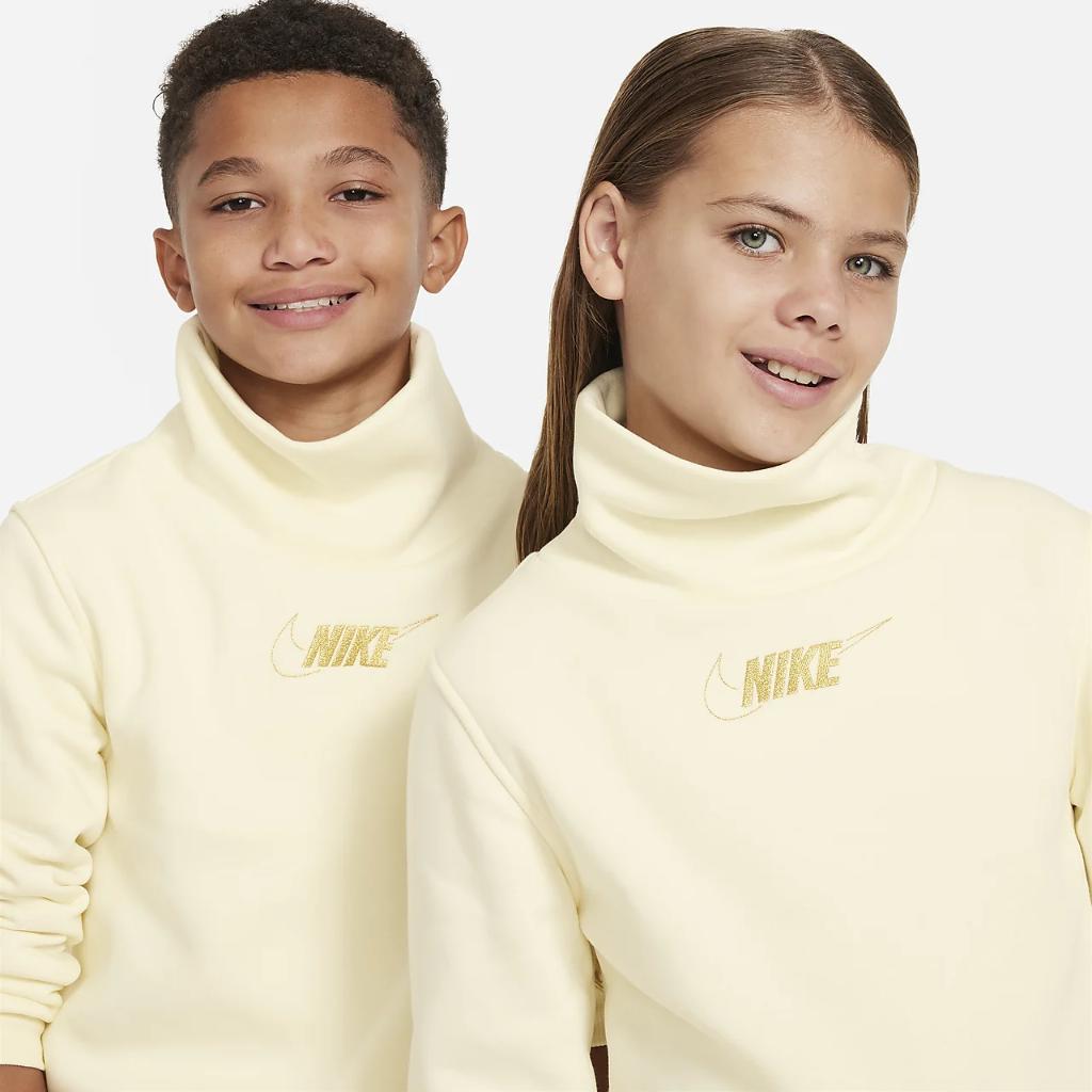 Nike Sportswear Club Fleece Big Kids&#039; (Girls&#039;) Long-Sleeve Funnel-Neck Top FJ6160-113