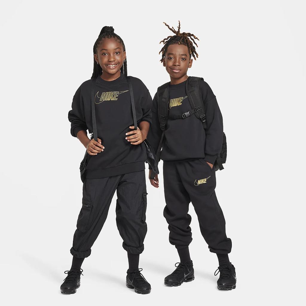 Nike Sportswear Club Fleece Big Kids&#039; (Girls&#039;) Crew-Neck Sweatshirt FJ6161-010