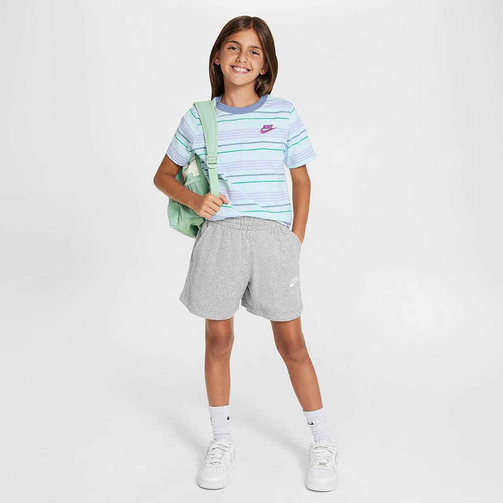 Nike Sportswear Big Kids&#039; T-Shirt FJ6348-474