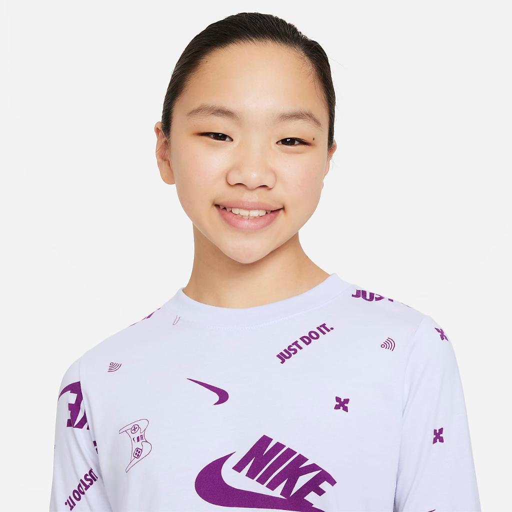 Nike Sportswear Big Kids&#039; Long-Sleeve T-Shirt FJ6392-085