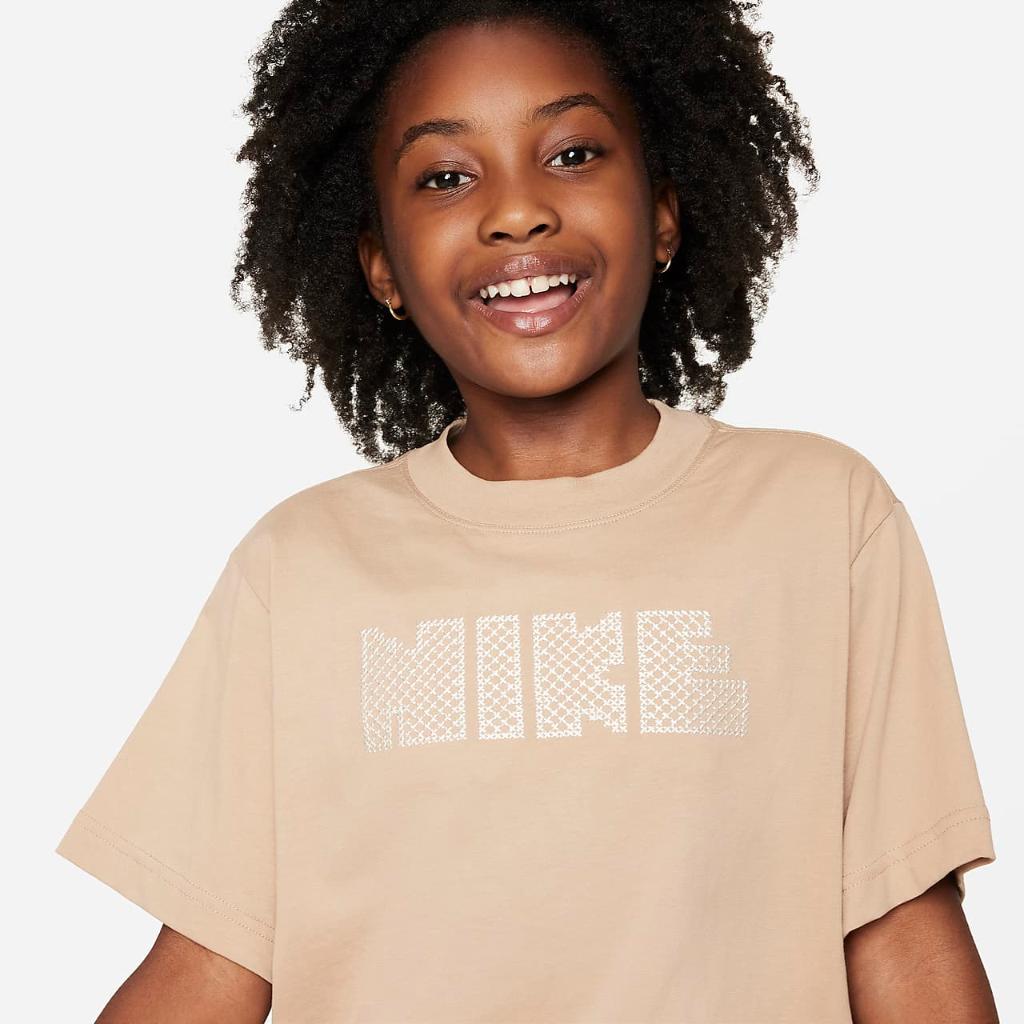 Nike Sportswear Big Kids&#039; (Girls&#039;) Boxy T-Shirt FJ6774-200
