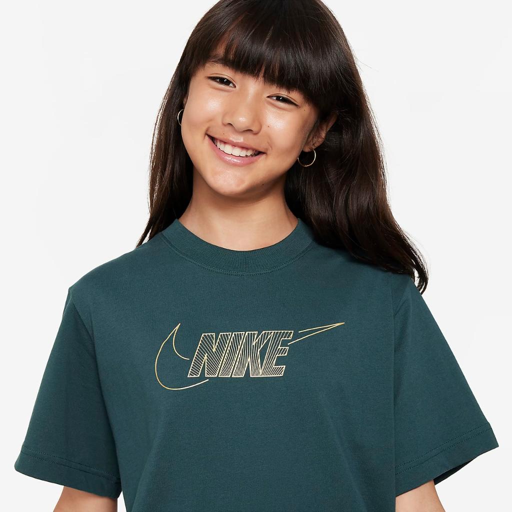 Nike Sportswear Big Kids&#039; (Girls) Boxy T-Shirt FJ6785-328