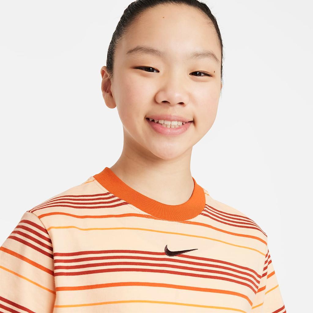 Nike Sportswear Essentials+ Big Kids&#039; (Girls&#039;) Boxy T-Shirt FJ6788-801