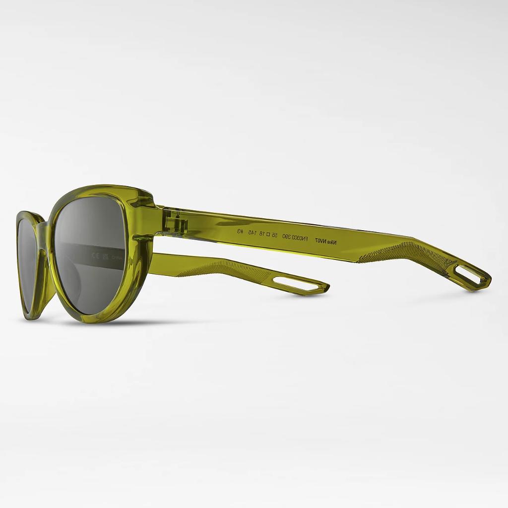 Nike NV07 Sunglasses FN0303-390