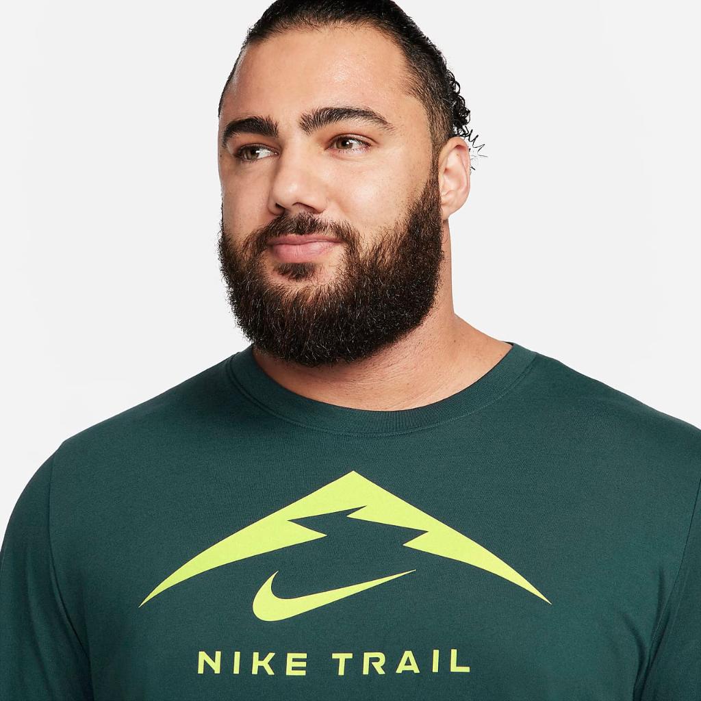 Nike Dri-FIT Men&#039;s Long-Sleeve Trail Running T-Shirt FN0827-328