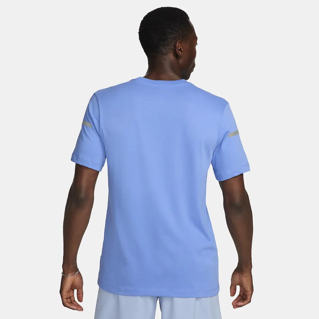 Nike Dri-FIT Men&#039;s Fitness T-Shirt FN0841-450