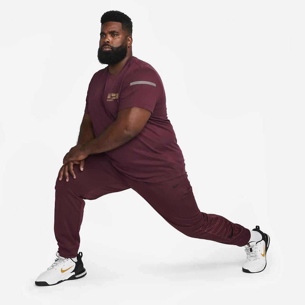 Nike Dri-FIT Men&#039;s Fitness T-Shirt FN0841-681
