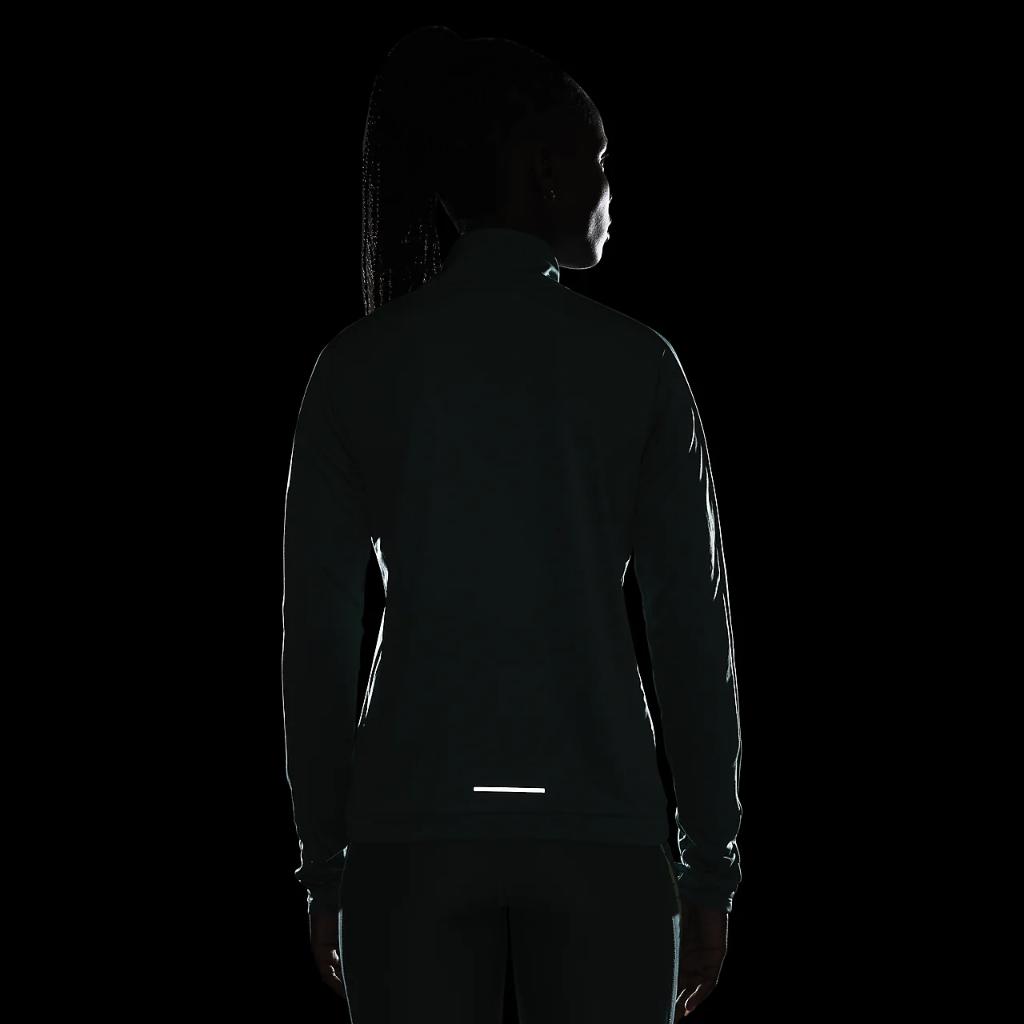 Nike Swoosh Women&#039;s Dri-FIT 1/4-Zip Mid Layer FN2636-361