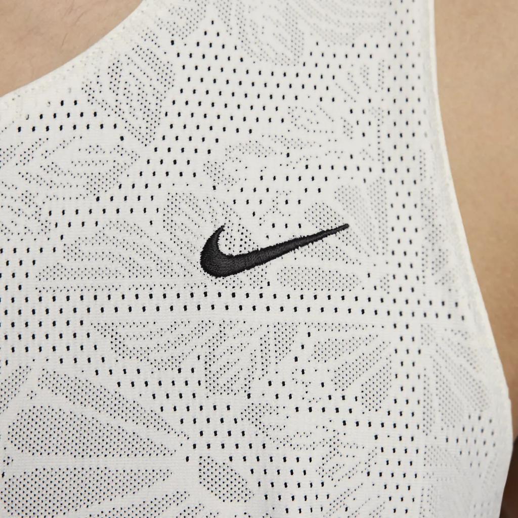 Nike Standard Issue Men&#039;s Dri-FIT Reversible Basketball Jersey FN2849-133