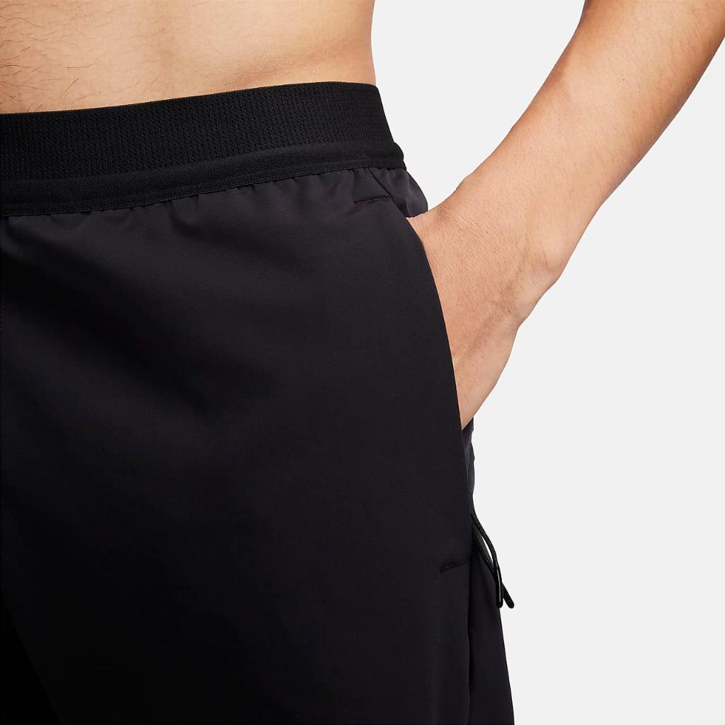 Nike A.P.S. Men&#039;s Dri-FIT Woven Versatile Pants FN3014-010