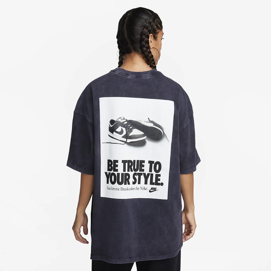 Nike Sportswear Essential Women&#039;s Oversized T-Shirt FN3171-010