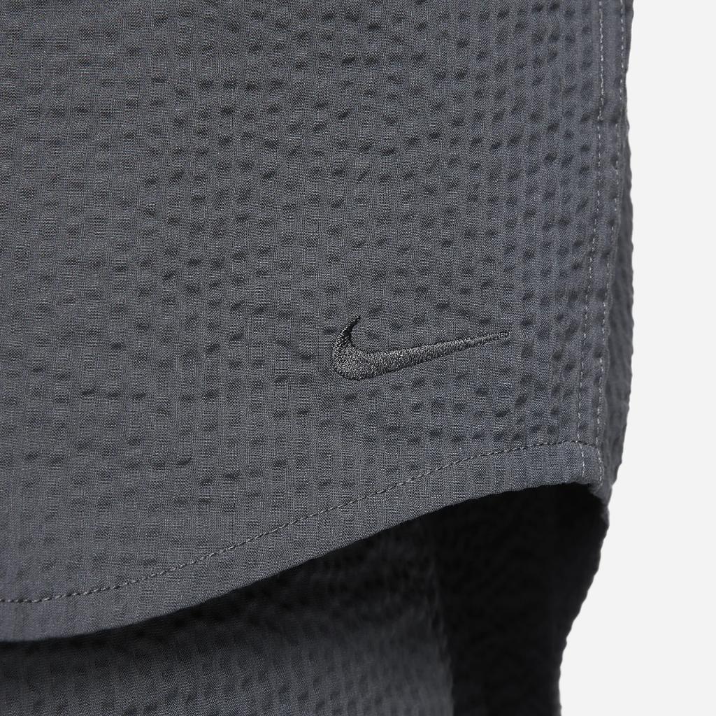 Nike Life Men&#039;s Short-Sleeve Seersucker Button-Down Shirt FN3222-060