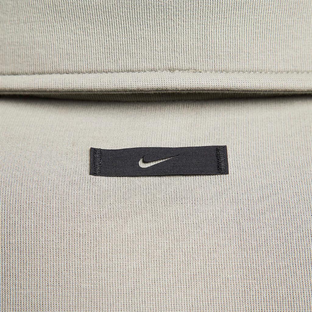 Nike Tech Fleece Reimagined Men&#039;s 1/2-Zip Top FN3399-053