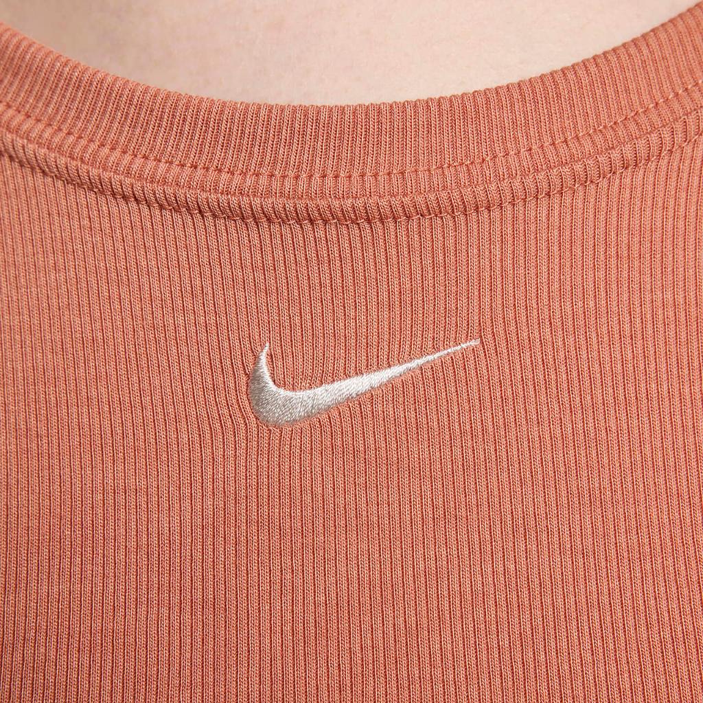 Nike Sportswear Chill Knit Women&#039;s Tight Scoop-Back Short-Sleeve Mini-Rib Top FN3664-212