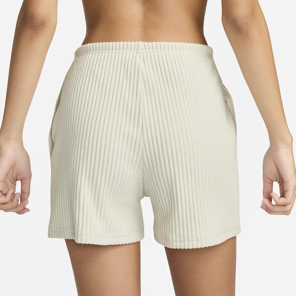 Nike Sportswear Chill Knit Women&#039;s High-Waisted Slim 3&quot; Ribbed Shorts FN3674-104
