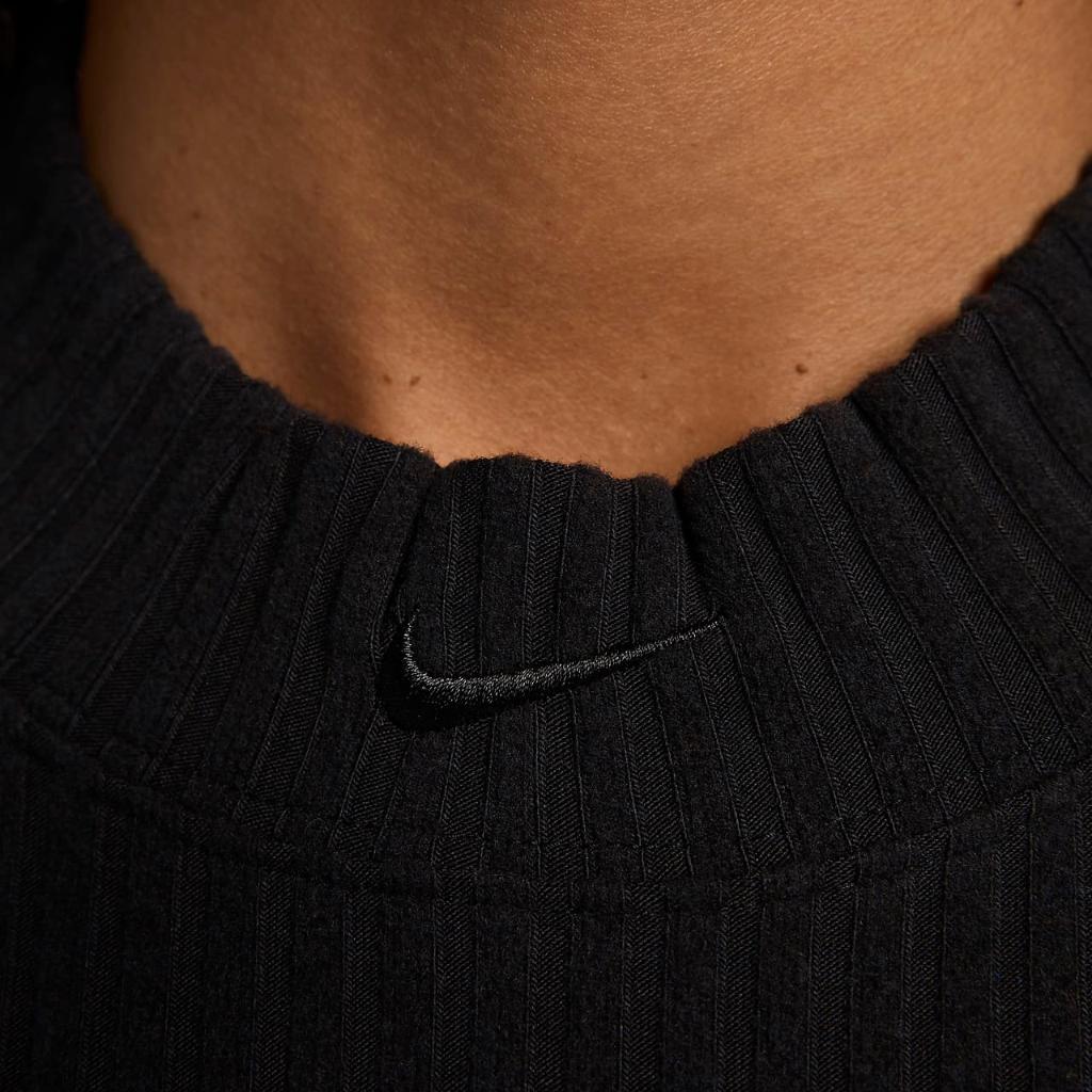 Nike Sportswear Chill Knit Women&#039;s Tight Mock-Neck Ribbed Cropped Tank Top FN3677-010