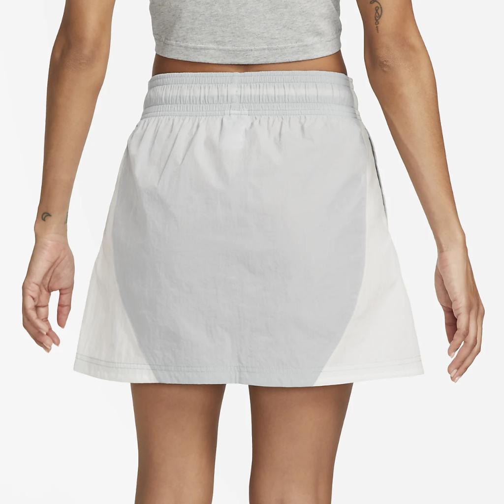 Nike Air Women&#039;s High-Waisted Woven Campus Mini Skirt FN3833-045