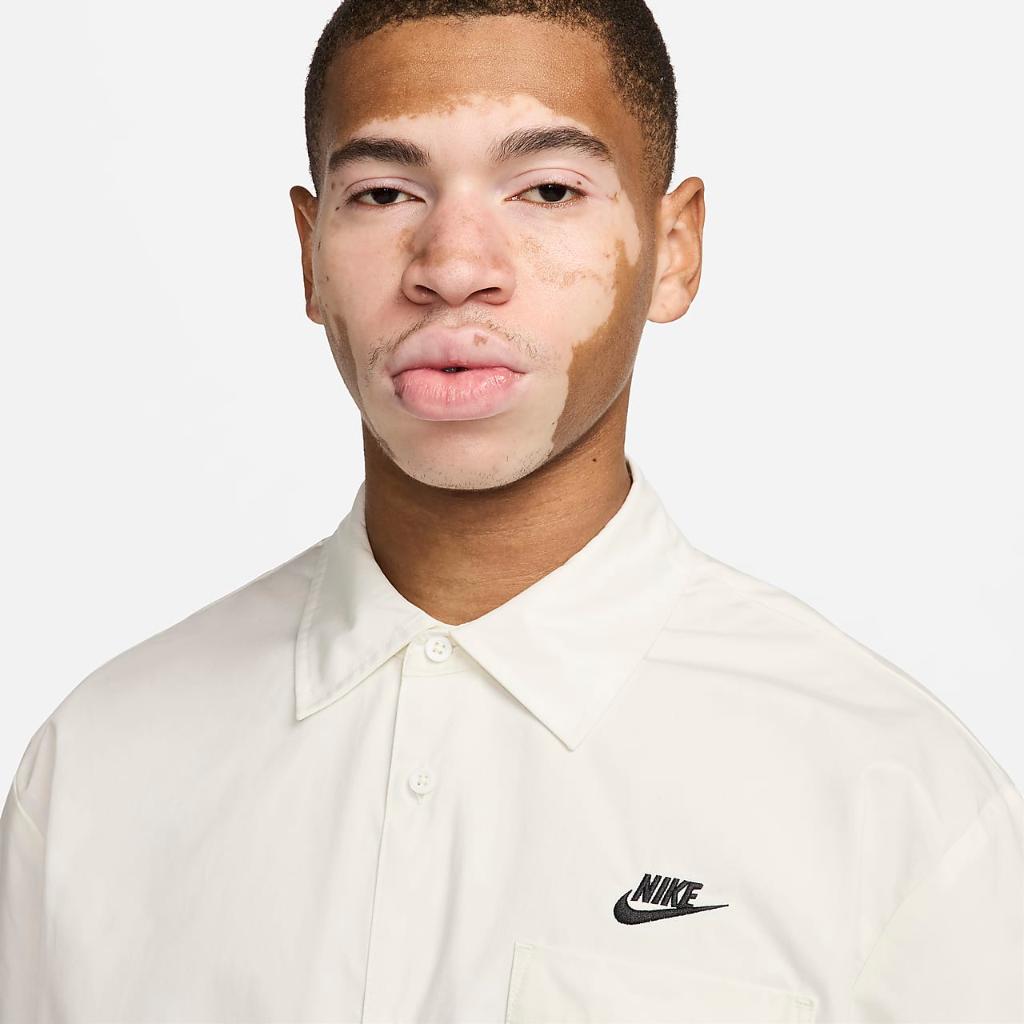 Nike Club Men&#039;s Short-Sleeve Oxford Button-Up Shirt FN3902-133