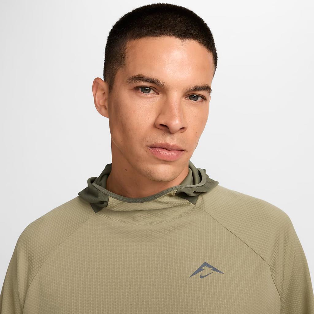 Nike Trail Men&#039;s Dri-FIT UV Long-Sleeve Hooded Running Top FN4006-276
