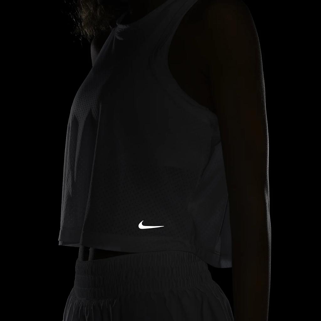 Nike One Classic Breathe Women&#039;s Dri-FIT Cropped Tank Top FN4112-100