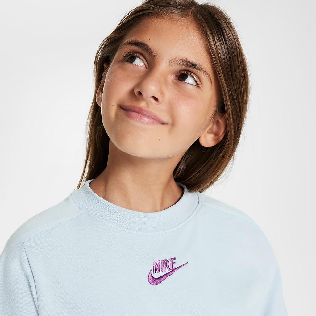 Nike Sportswear Big Kids&#039; (Girls&#039;) Short-Sleeve Top FN8589-440
