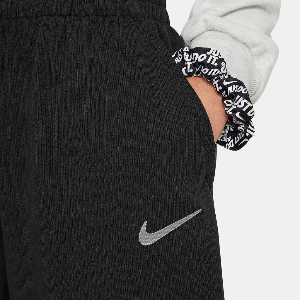 Nike Sportswear Big Kids&#039; (Girls&#039;) Dri-FIT Loose Fleece Joggers FN8649-010