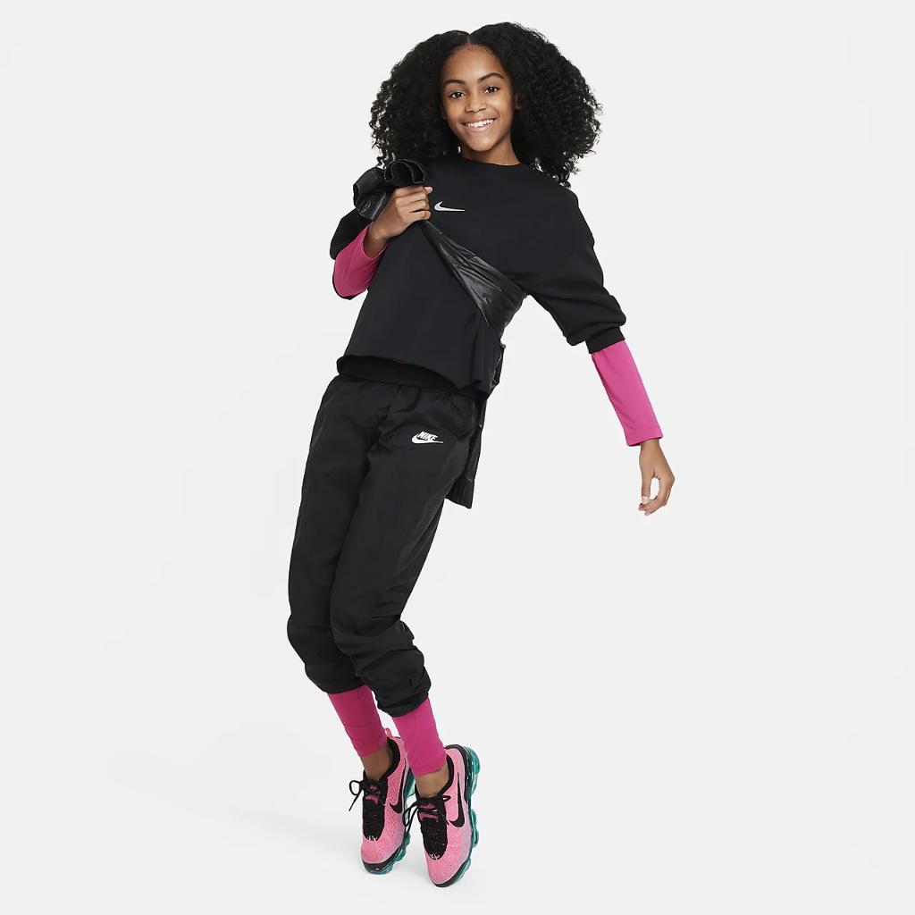 Nike Sportswear Big Kids&#039; (Girls&#039;) Dri-FIT Crew-Neck Sweatshirt FN8652-010