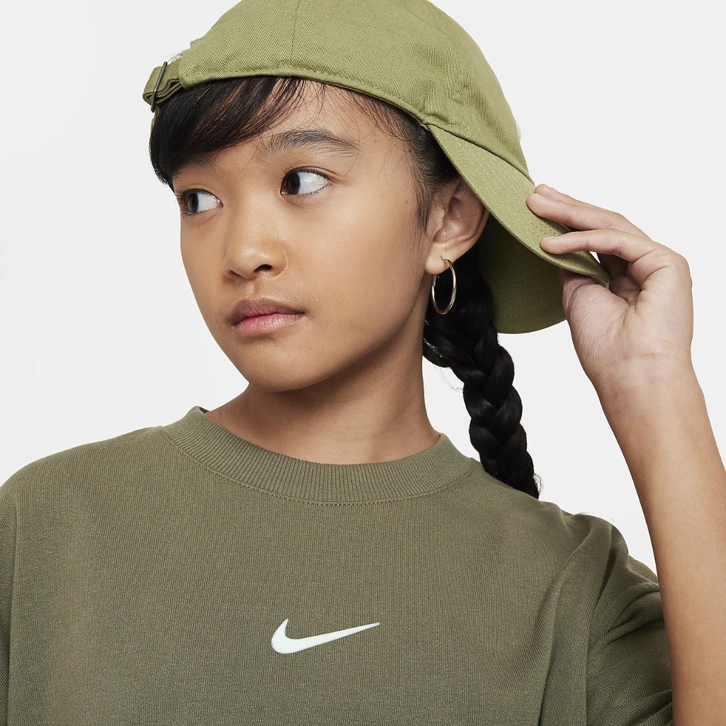 Nike Sportswear Big Kids&#039; (Girls&#039;) Dri-FIT Crew-Neck Sweatshirt FN8652-222