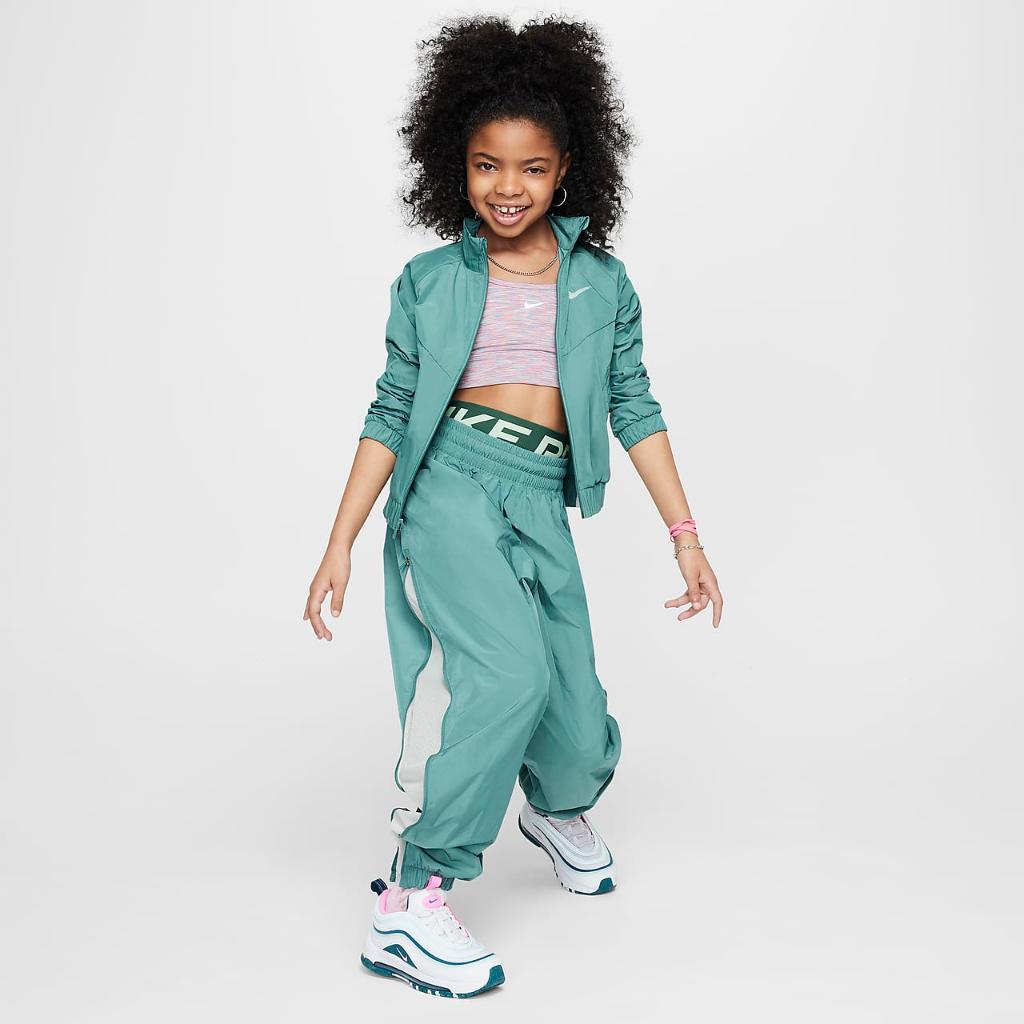 Nike Sportswear Big Kids&#039; (Girls&#039;) Woven Pants FN8659-361