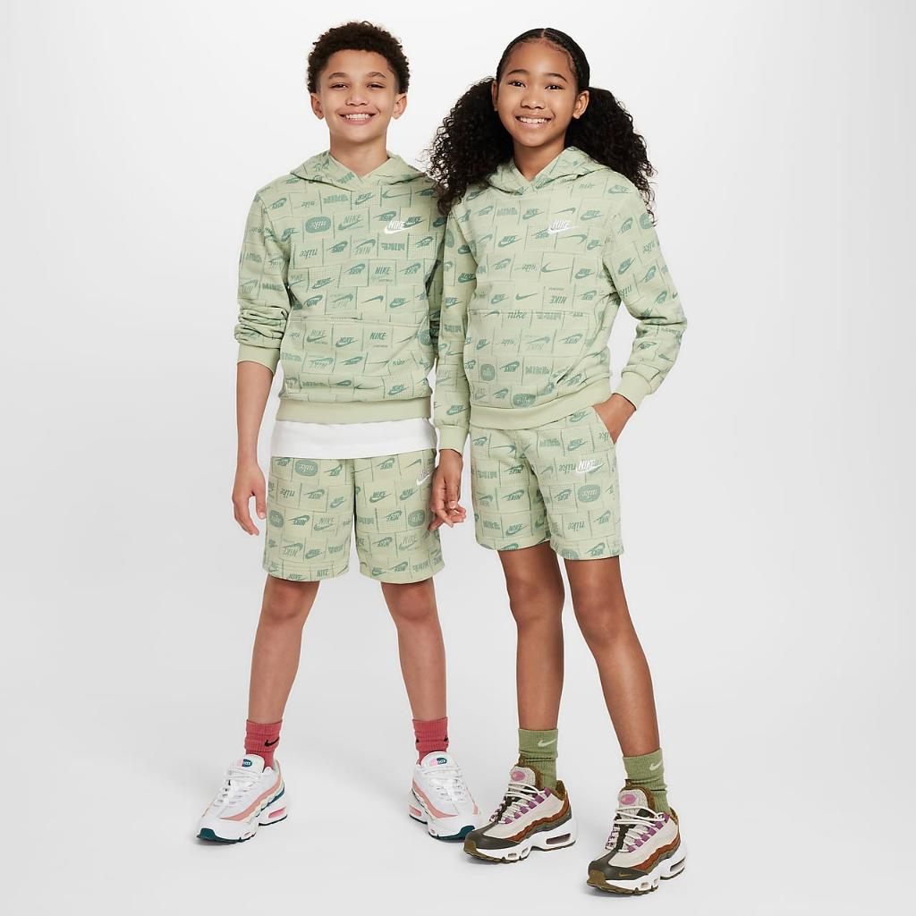 Nike Sportswear Club Fleece Big Kids&#039; Hoodie FN8741-371