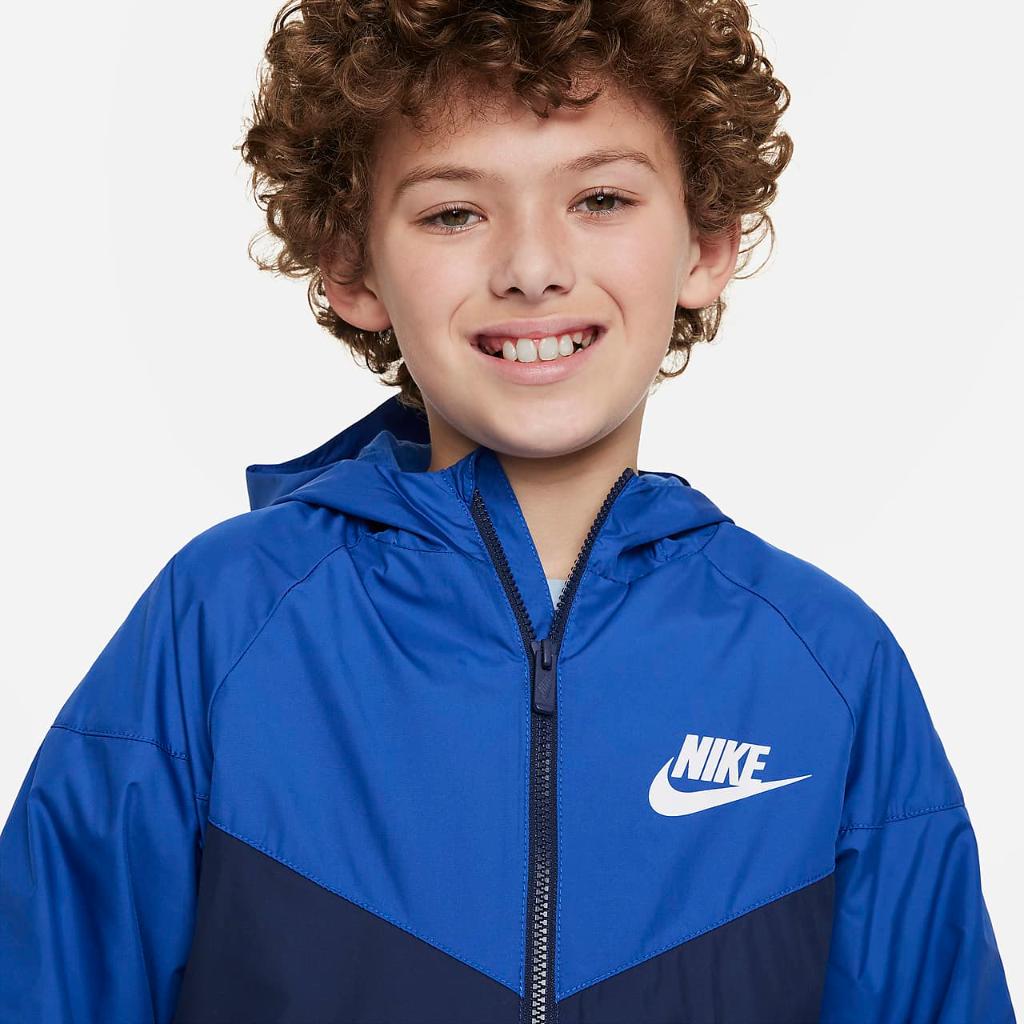 Nike Sportswear Windrunner Big Kids&#039; Hooded Jacket FN8757-480