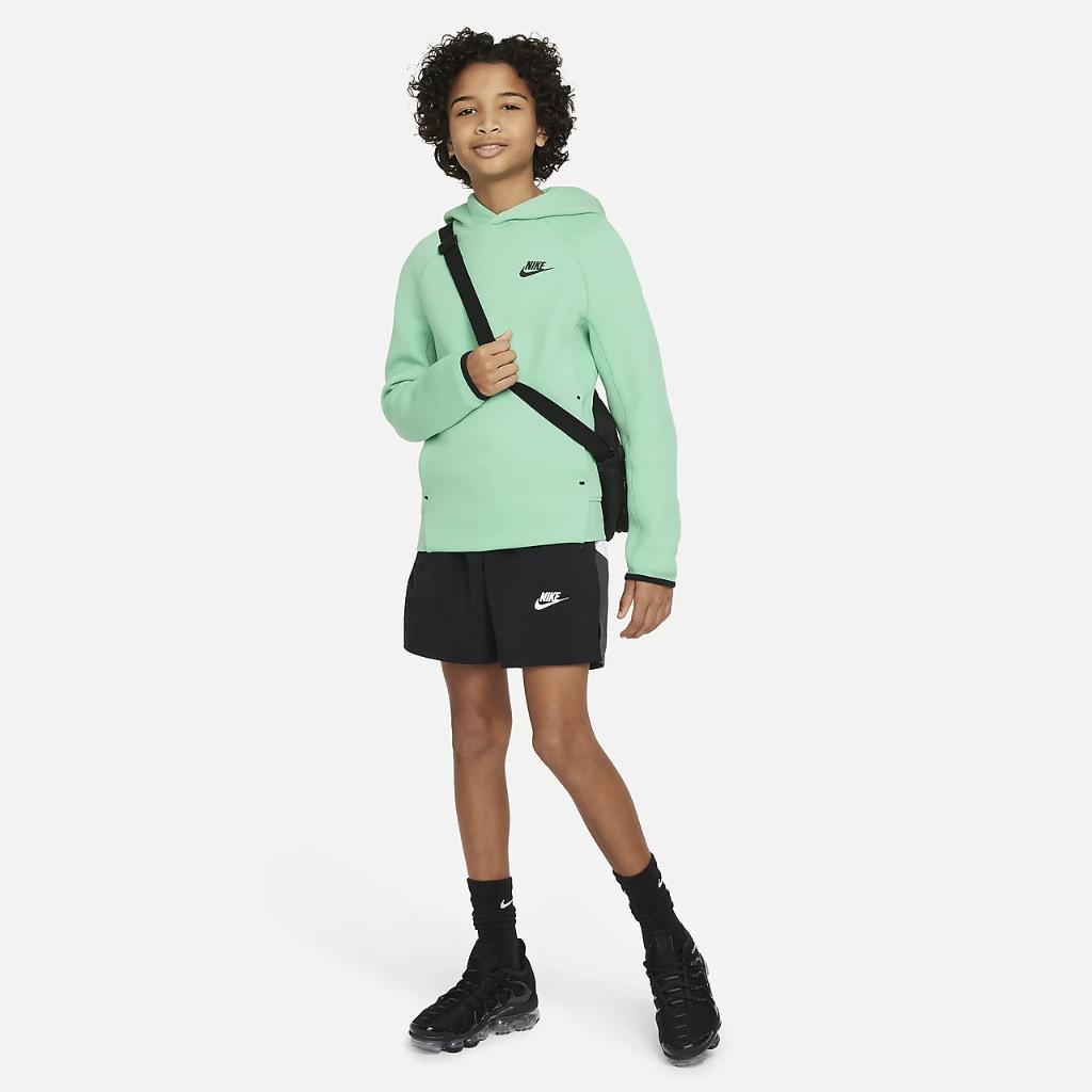 Nike Sportswear Amplify Big Kids&#039; Woven Shorts FN9131-010