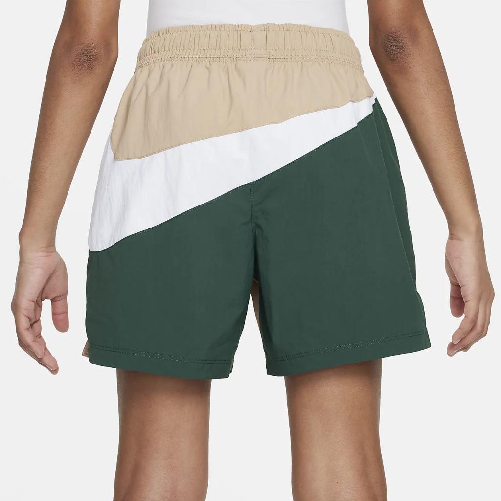 Nike Sportswear Amplify Big Kids&#039; Woven Shorts FN9131-200