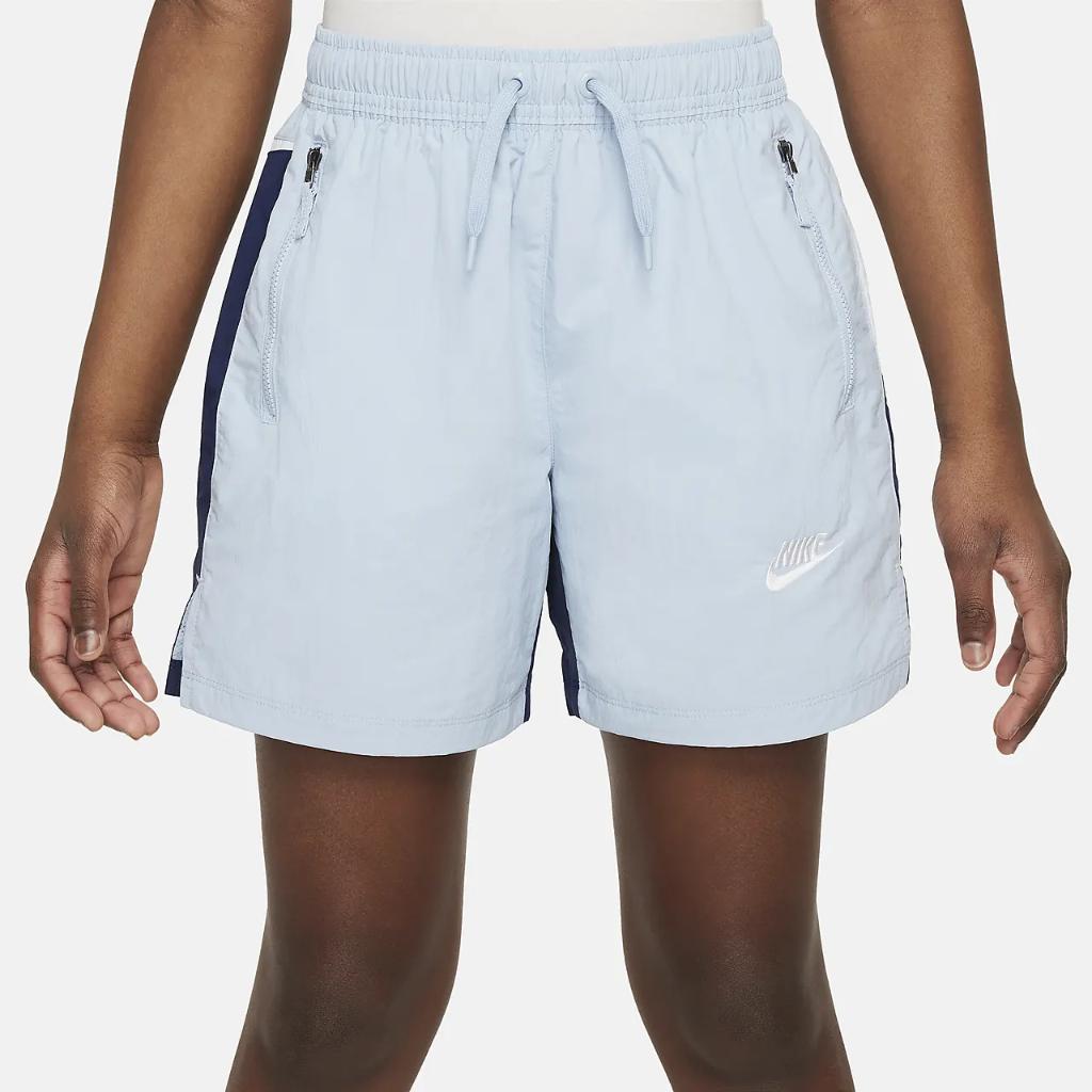 Nike Sportswear Amplify Big Kids&#039; Woven Shorts FN9131-440