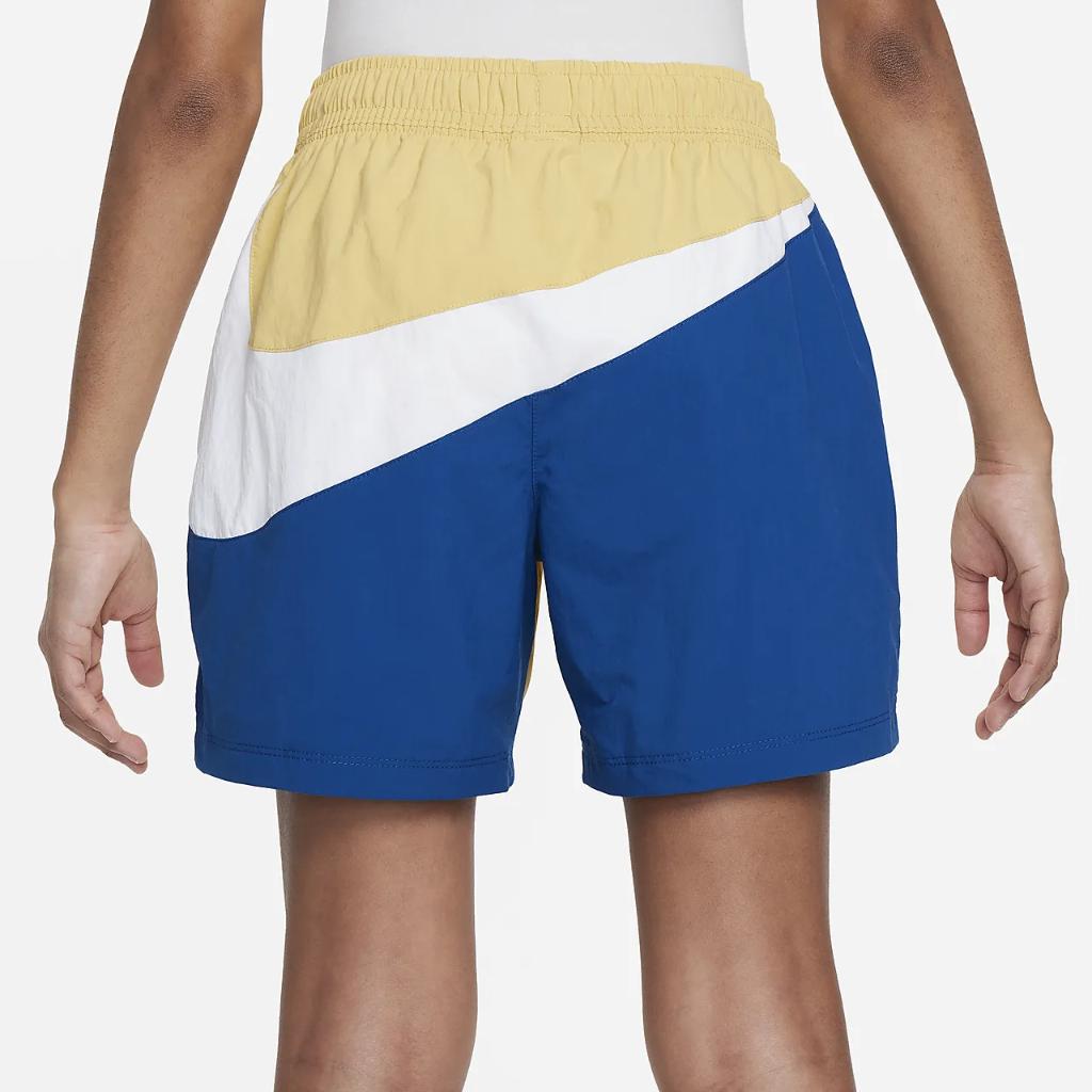 Nike Sportswear Amplify Big Kids&#039; Woven Shorts FN9131-700
