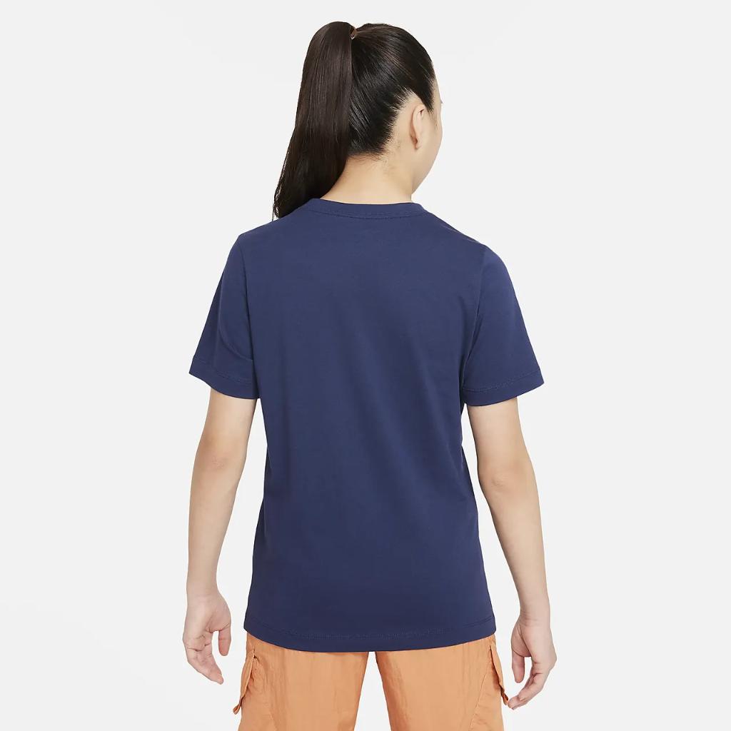 Nike Sportswear Big Kids&#039; T-Shirt FN9556-410