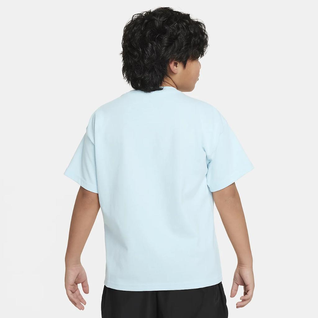 Nike Sportswear Big Kids&#039; T-Shirt FN9668-474