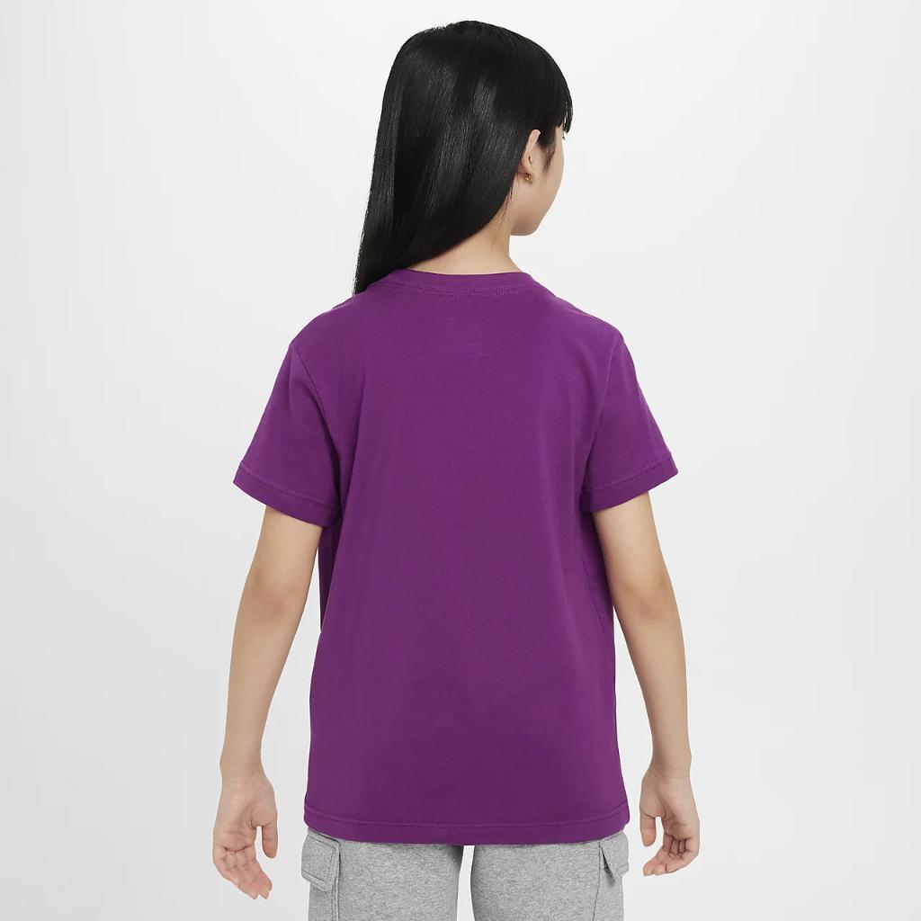 Nike Sportswear Big Kids&#039; (Girls&#039;) T-Shirt FN9683-503
