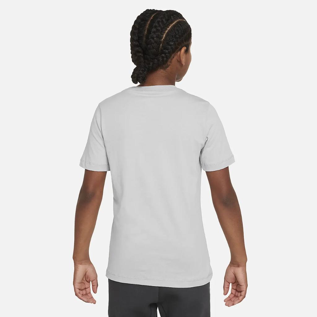 Liverpool FC Big Kids&#039; Nike Soccer T-Shirt FQ6577-012