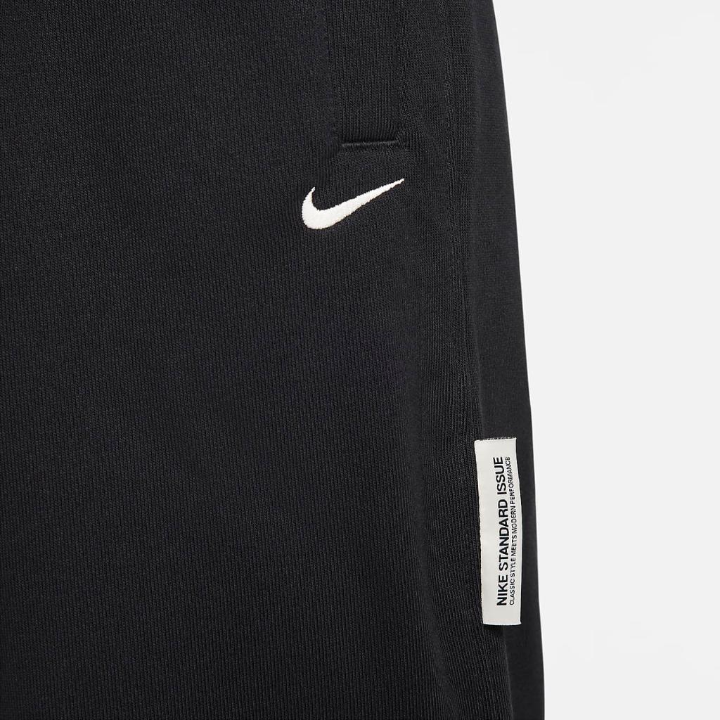 Nike Standard Issue Men&#039;s Dri-FIT Pants FQ7948-010